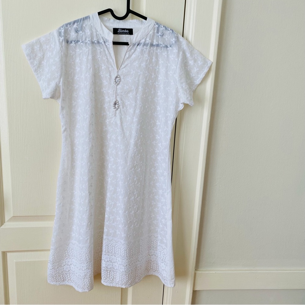 Bimba White Cotton V-neck Floral Embroidered Tunic Shift Mini Dress Size 14